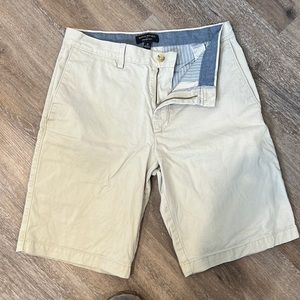 Banana Republic Emerson Chino Shorts Mens SZ 31
